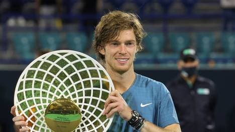 Nach Sieg in Abu Dhabi: Rublew mit Corona-Infektion