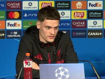 Nach dem desaströsen 0:4 im FA Cup gegen Manchester City warf Virgil van Dijk seinem Team vor, das Spiel aufgegeben zu haben. Teamkollege Florian Wirtz stellte sich nun vor sein Team und auch vor seinen angezählten Trainer.