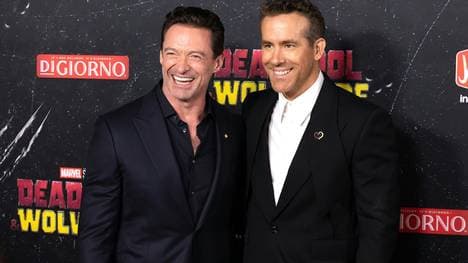 Hugh Jackmann (l.) und Ryan Reynolds