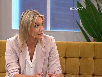 Im EM Doppelpass kritisiert Uli Hoeneß den Spielstil von Toni Kroos. Für Lena Goeßling ist die Kritik am Ex-Nationalspieler zu hart, wie sie im Snickers Fan Talks sagt.