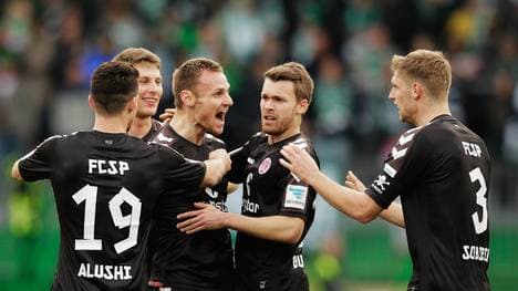 Greuther Fuerth v FC St. Pauli  - 2. Bundesliga
