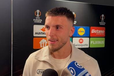 "Bosnische Köpfe sind härter": Demirovic mit Schiri-Anekdote