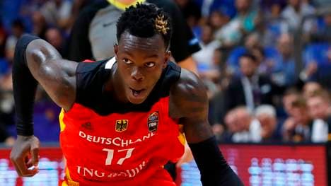 Das DBB-Team um den deutschen NBA-Star Dennis Schröder gewinnt in Serbien
