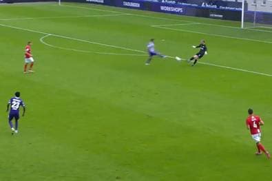 Dieses Tor ist purer Slapstick