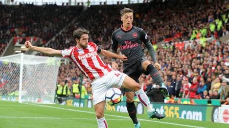 Stoke City v Arsenal - Premier League
