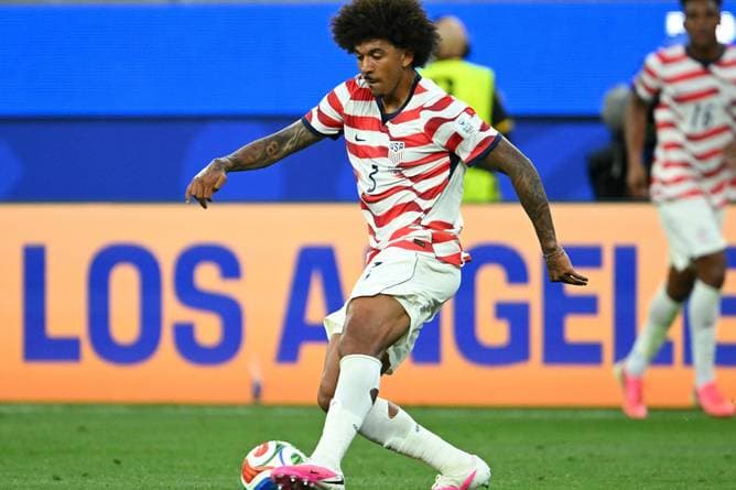 83 Pässe und perfekte Ouote: US-Abwehrchef Richards überragt