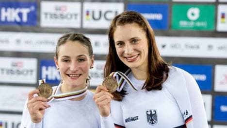 Kristina Vogel (L) und Miriam Welte bei der Bahnrad WM 2017 in Hong Kong