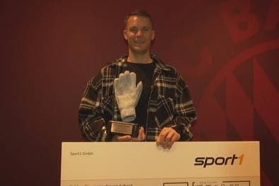 Weisse Weste: Auszeichnung für Manuel Neuer